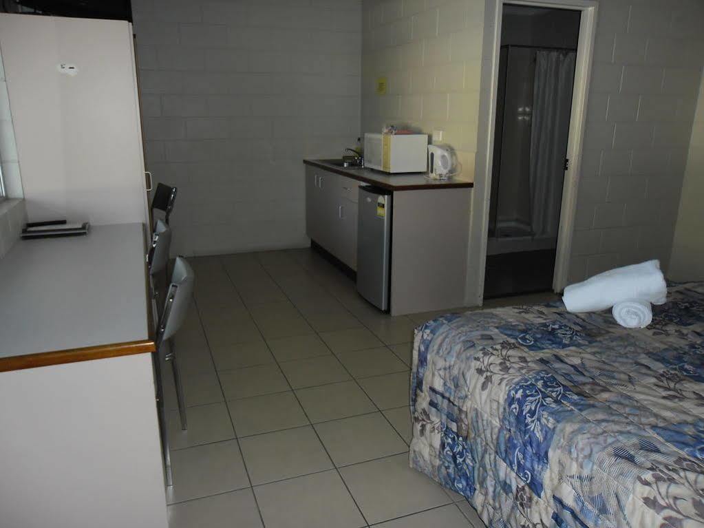Banjo Paterson Motor Inn Townsville Eksteriør bilde