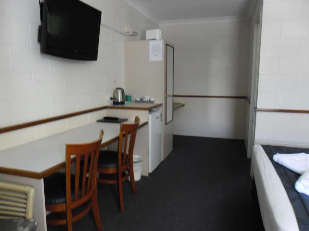 Banjo Paterson Motor Inn Townsville Eksteriør bilde