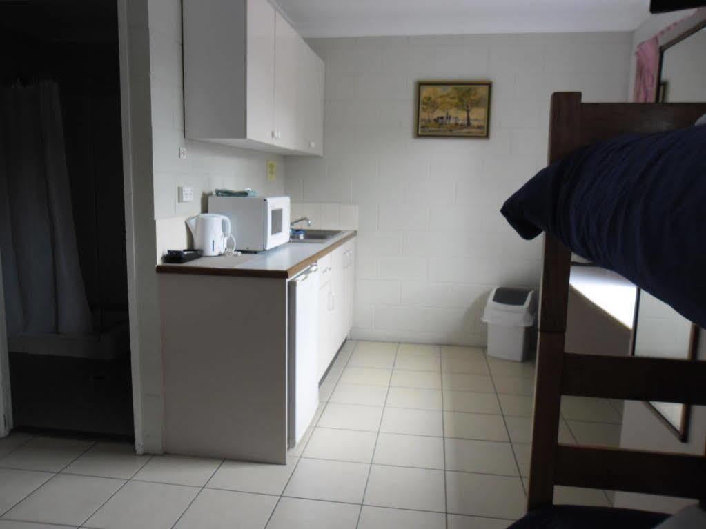 Banjo Paterson Motor Inn Townsville Eksteriør bilde