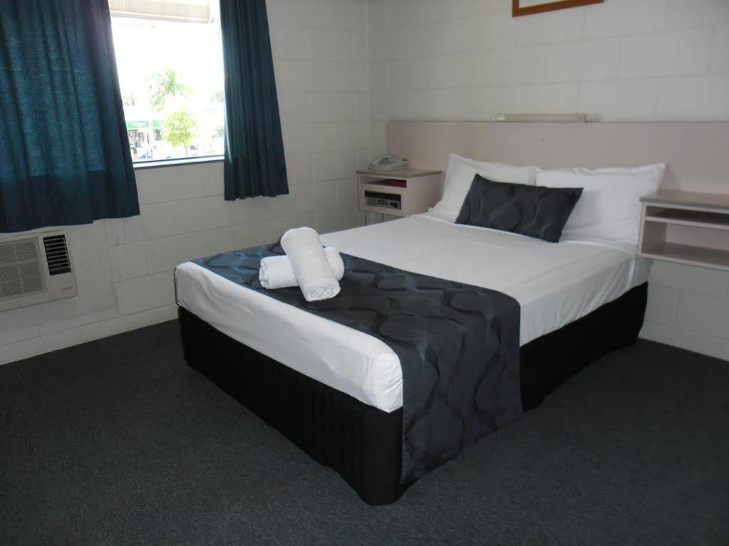Banjo Paterson Motor Inn Townsville Eksteriør bilde