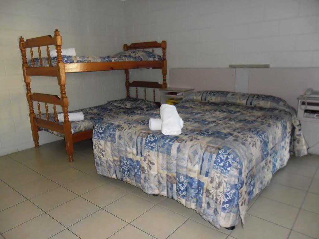 Banjo Paterson Motor Inn Townsville Eksteriør bilde