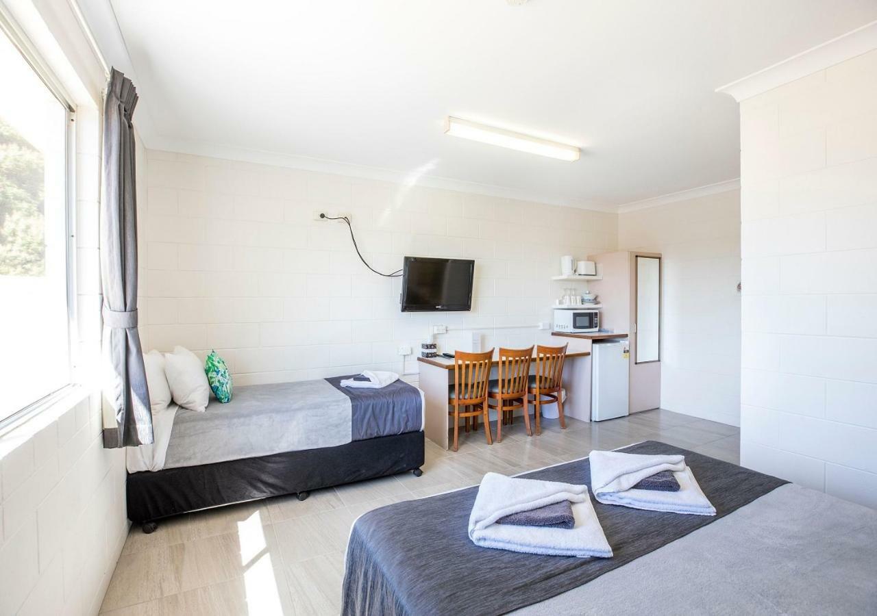 Banjo Paterson Motor Inn Townsville Eksteriør bilde